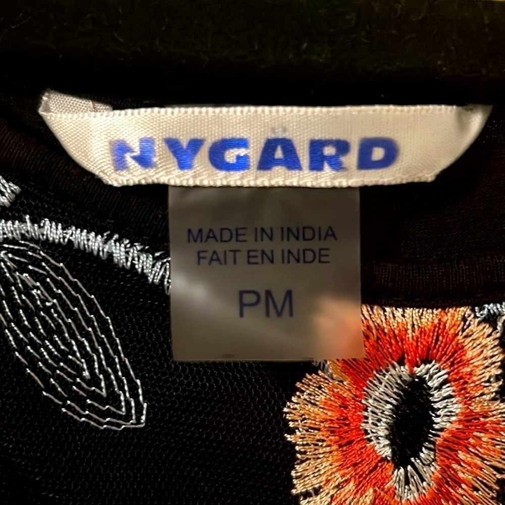 Nygard Embroidered Floral Top, Short Sleeve, Black, Size PM - Picture 2 of 4